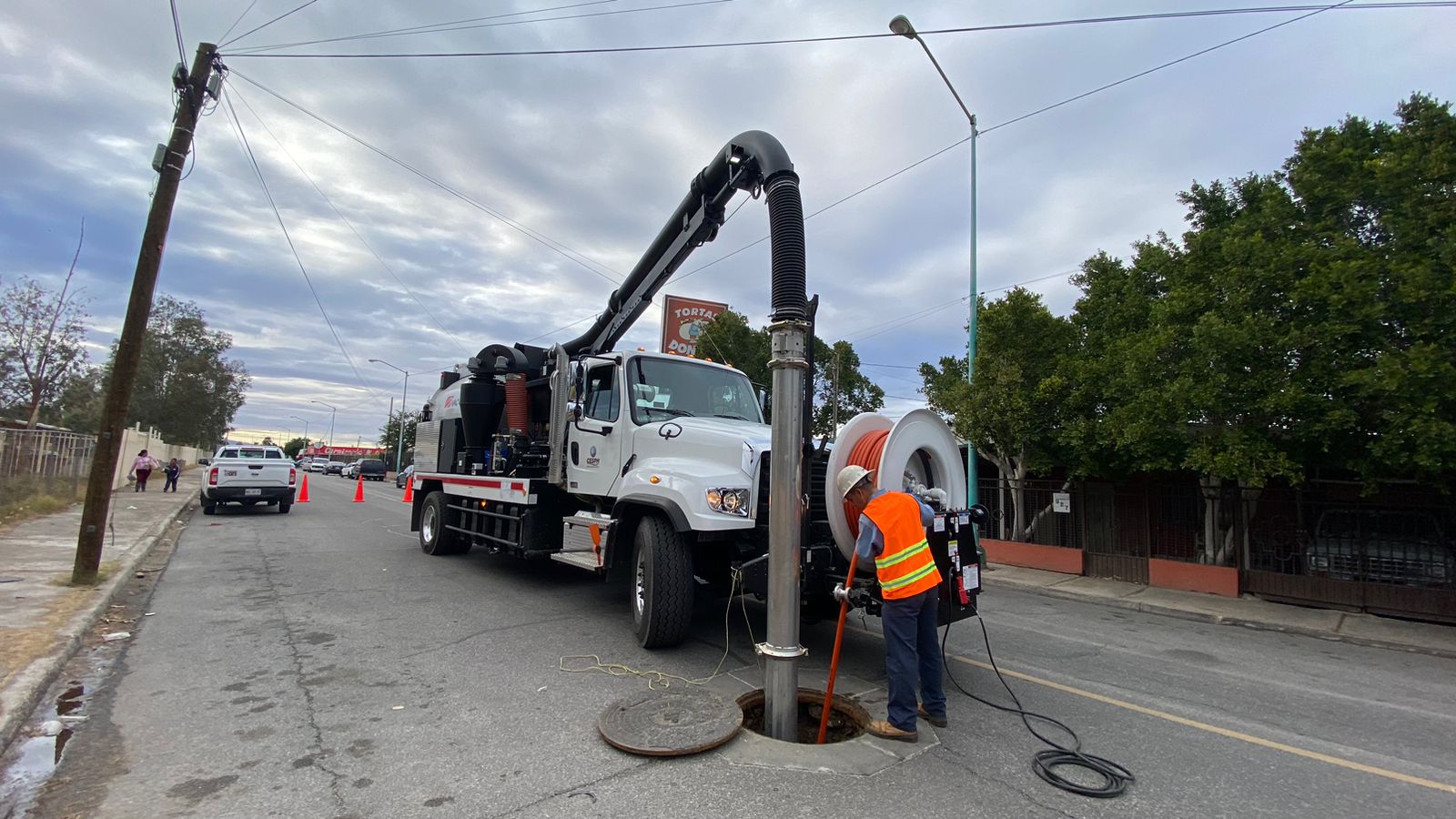 REALIZA CESPM TRABAJO PREVENTIVO EN LOS SISTEMAS SANITARIOS DE LA CIUDAD