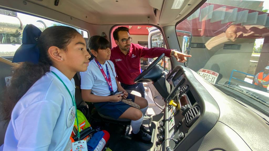 RECIBE CESPM A LAS NIÑAS FUNCIONARIAS DE LOS ORGANISMOS DEL AGUA DE MEXICALI Y TIJUANA