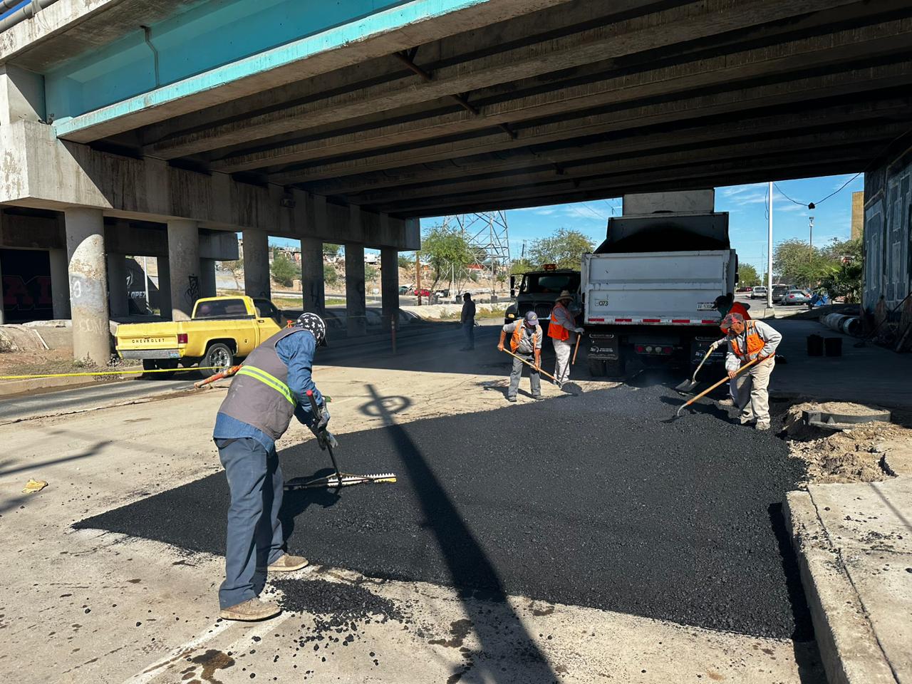  REALIZA CESPM REPARACIÓN DE LÍNEA PRINCIPAL DE AGUA POTABLE EN EL RÍO NUEVO 