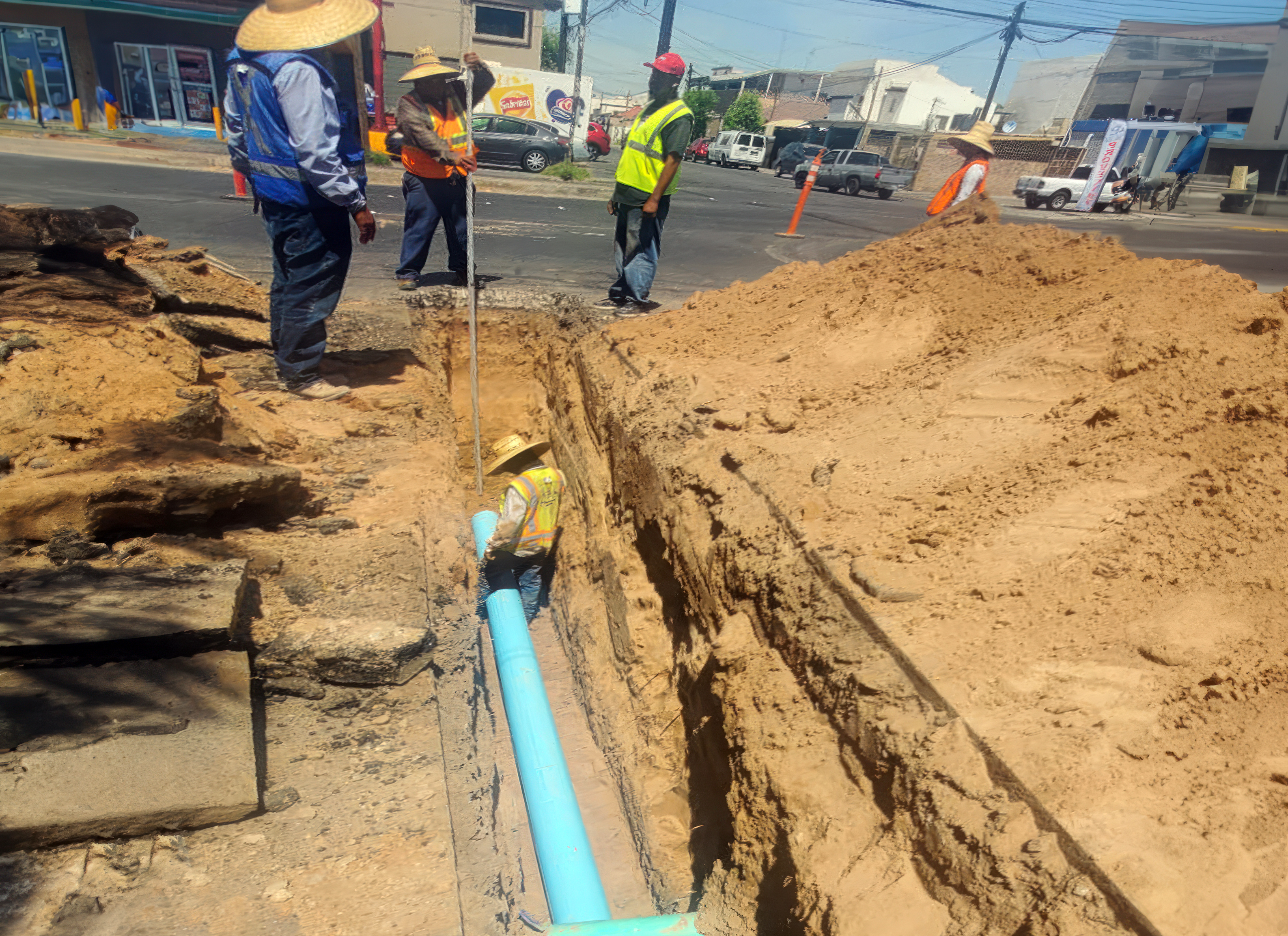 CESPM CONTINUA CON TRABAJOS DEL EMISOR AURORA  