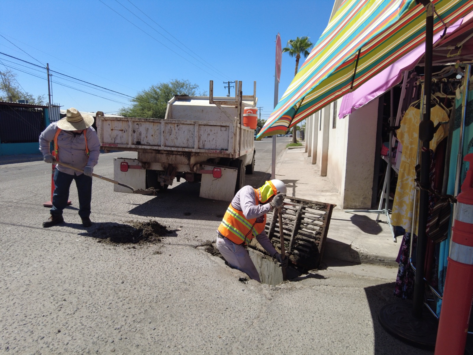 CESPM REALIZA JORNADA DE DESAZOLVE EN LA COLONIA INDEPENDENCIA  