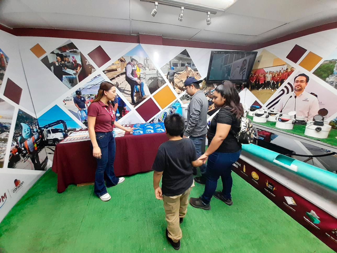 CESPM PROMUEVE LA CULTURA DEL AGUA CON SU ESTAND EN LAS FIESTAS DEL SOL 2024  