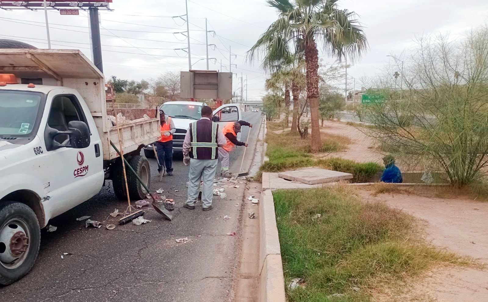 CESPM REFUERZA LIMPIEZA DE PLUVIALES PARA PREVENIR AFECTACIONES ANTE LAS POSIBLE LLUVIAS EN MEXICALI 