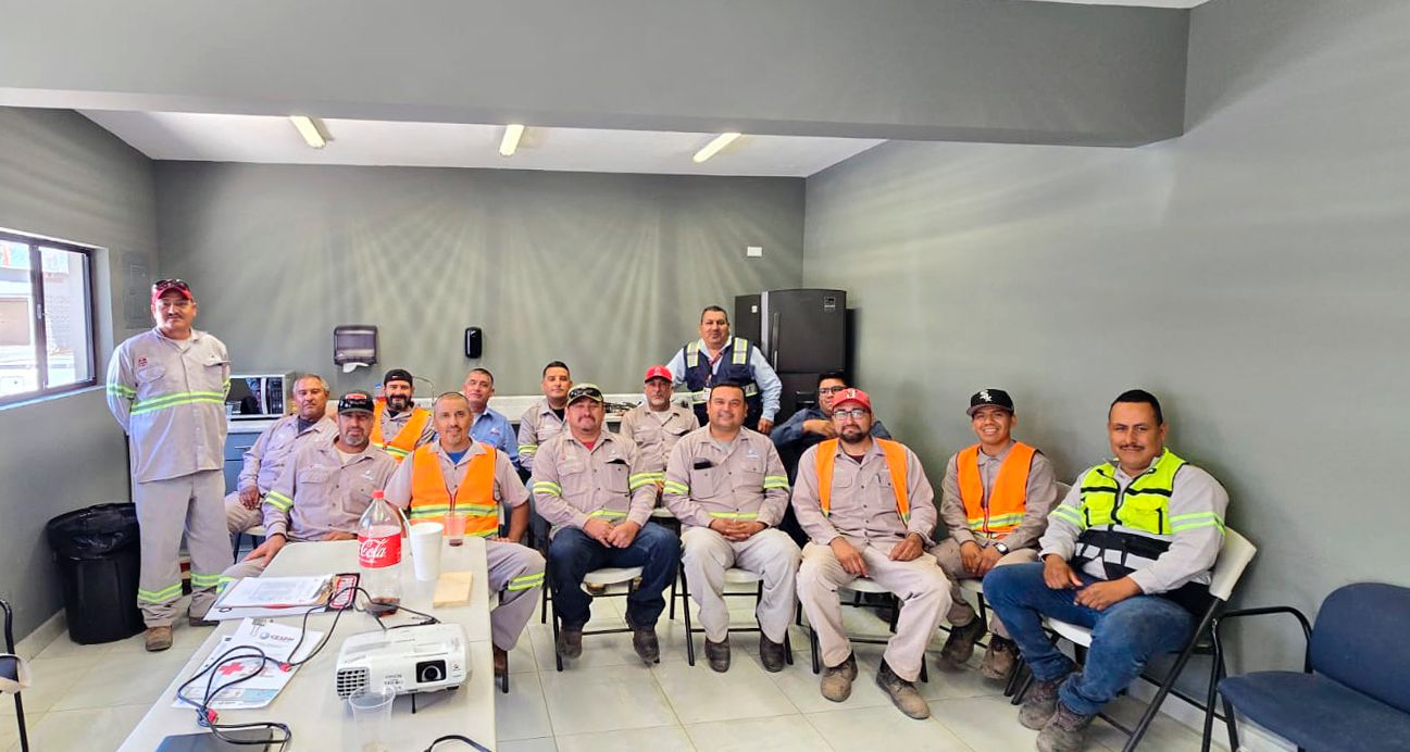 CAPACITA CESPM A PERSONAL DE REDES EN SEGURIDAD PARA TRABAJOS EN EXCAVACIONES Y MAQUINARIA 